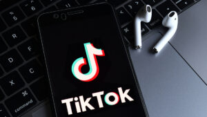 How TikTok Video Downloader Creates Smooth Mobile Entertainment Sessions